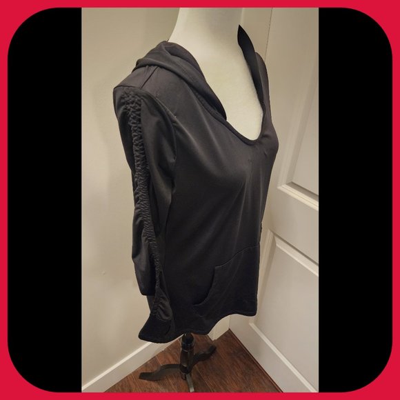 MARIKA || Hooded Kangaroo Pocket Pullover Top (SIZE L) - Picture 2 of 7